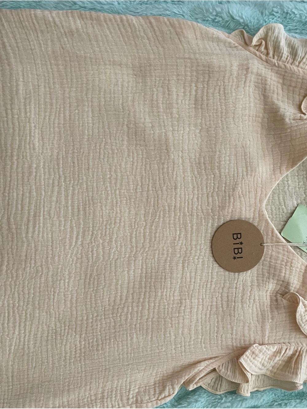 BiBi Peach Textured Ruffle Sleeve Top